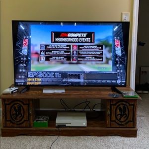 50 inch smart TV like new